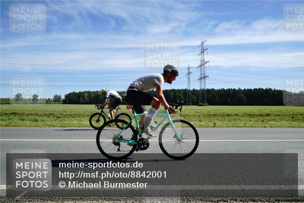 07.09.2025 - 19. Norderstedt Triathlon Michael Burmester http://msf.ph/oto/8842001 07.09.2025 12:27:56 Radfahren 1230, 1241 meine-sportfotos.de