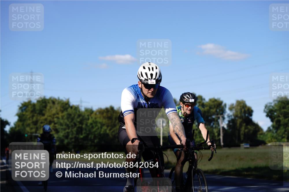 07.09.2025 - 19. Norderstedt Triathlon Michael Burmester http://msf.ph/oto/8842054 07.09.2025 15:40:07 Radfahren 923, 1400, 1422, 1448, 1485 meine-sportfotos.de