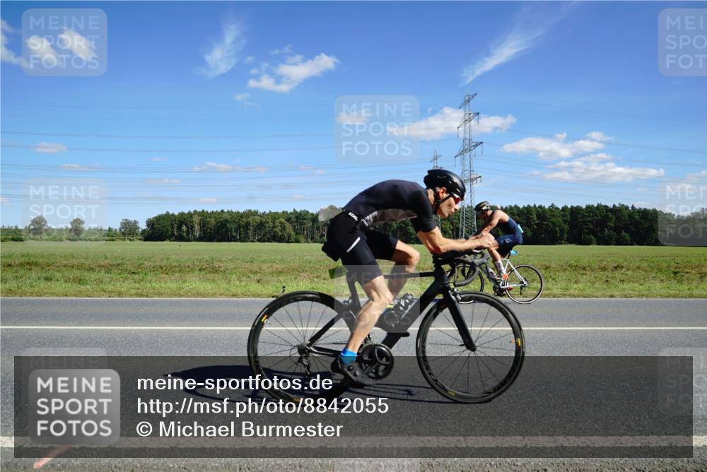 07.09.2025 - 19. Norderstedt Triathlon Michael Burmester http://msf.ph/oto/8842055 07.09.2025 14:34:55 Radfahren 417, 447, 965, 978 meine-sportfotos.de