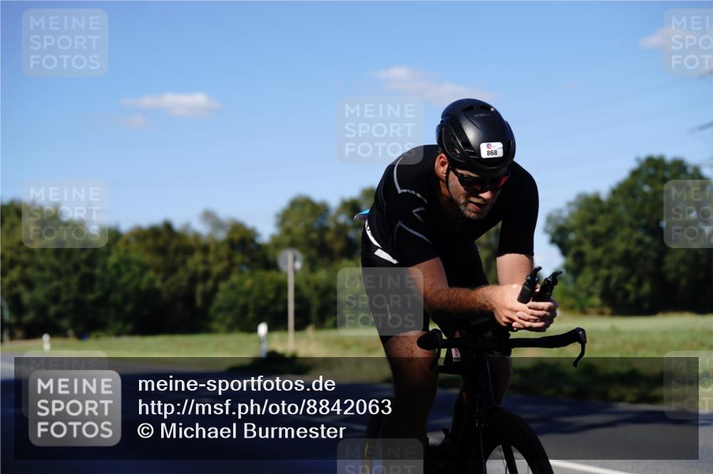 07.09.2025 - 19. Norderstedt Triathlon Michael Burmester http://msf.ph/oto/8842063 07.09.2025 15:40:18 Radfahren 501, 868, 1497, 1526 meine-sportfotos.de