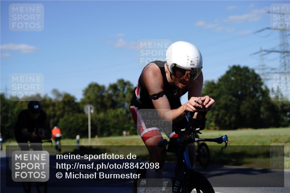 07.09.2025 - 19. Norderstedt Triathlon Michael Burmester http://msf.ph/oto/8842098 07.09.2025 15:41:21 Radfahren 362, 396, 550, 864, 1413 meine-sportfotos.de