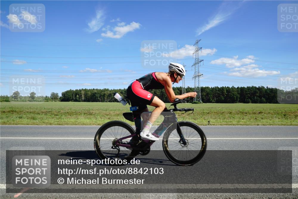 07.09.2025 - 19. Norderstedt Triathlon Michael Burmester http://msf.ph/oto/8842103 07.09.2025 14:35:04 Radfahren 377, 1497 meine-sportfotos.de