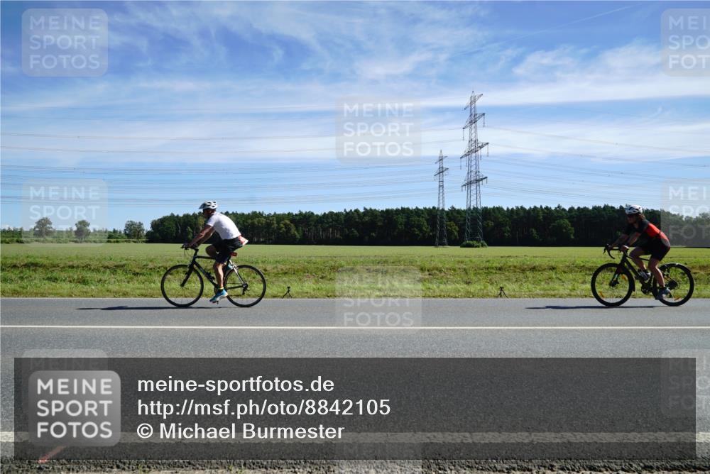 07.09.2025 - 19. Norderstedt Triathlon Michael Burmester http://msf.ph/oto/8842105 07.09.2025 12:28:24 Radfahren 141 meine-sportfotos.de