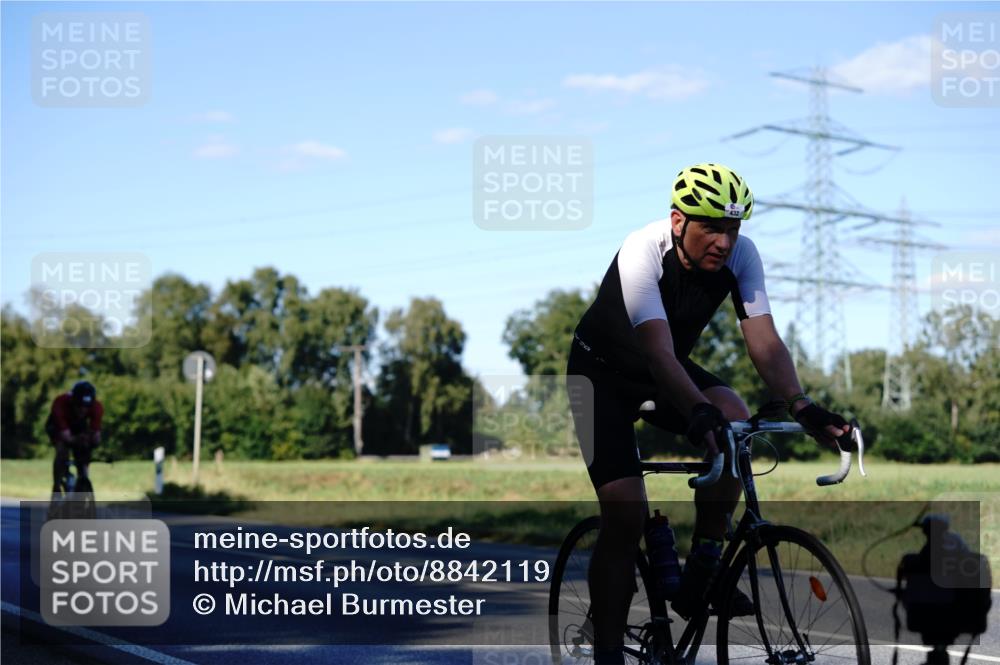 07.09.2025 - 19. Norderstedt Triathlon Michael Burmester http://msf.ph/oto/8842119 07.09.2025 15:41:54 Radfahren 365, 432, 465, 487, 499, 870, 871, 878, 889 meine-sportfotos.de