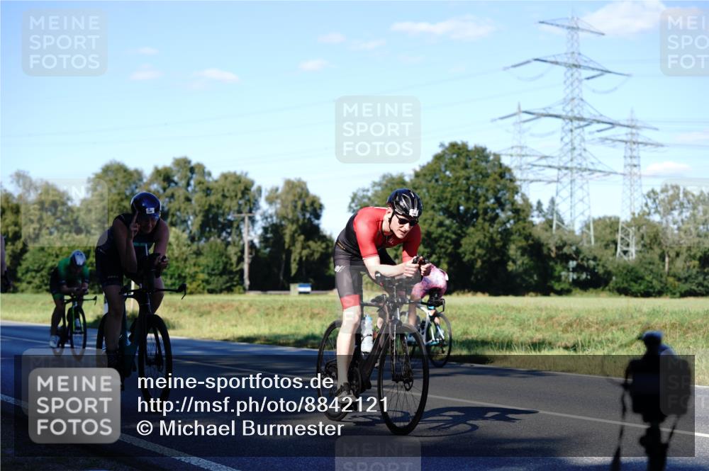 07.09.2025 - 19. Norderstedt Triathlon Michael Burmester http://msf.ph/oto/8842121 07.09.2025 15:41:55 Radfahren 365, 432, 465, 487, 499, 871, 878, 889, 1547 meine-sportfotos.de