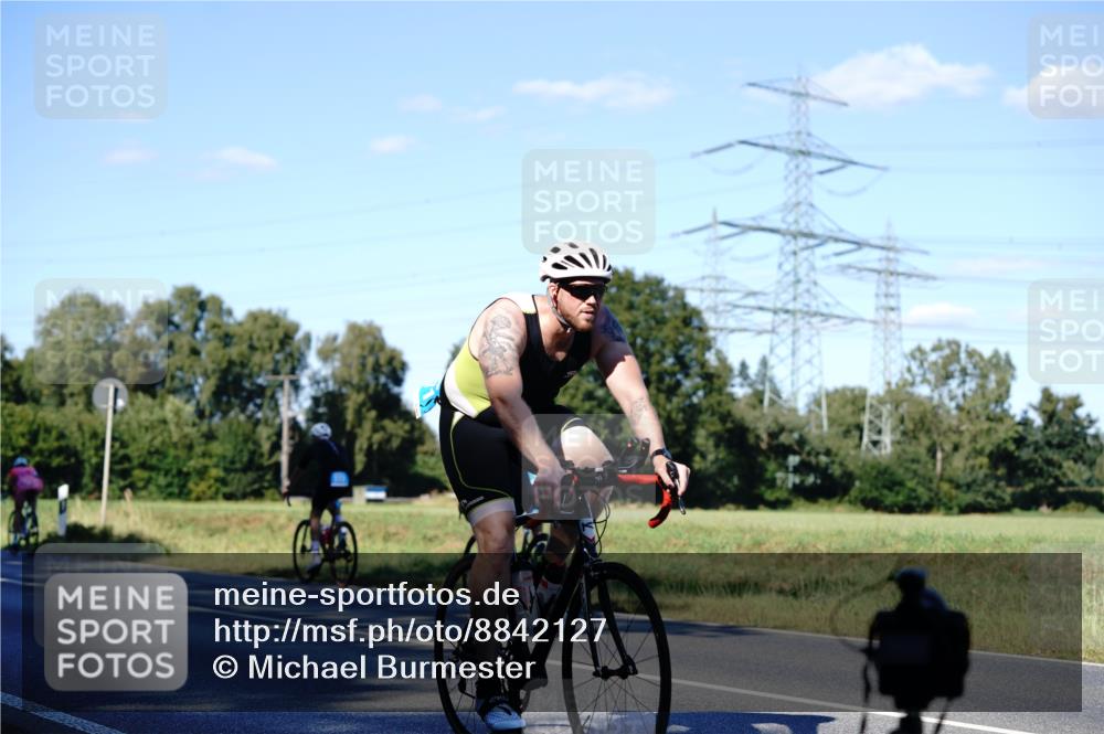 07.09.2025 - 19. Norderstedt Triathlon Michael Burmester http://msf.ph/oto/8842127 07.09.2025 15:41:57 Radfahren 365, 432, 465, 499, 540, 871, 889, 1547 meine-sportfotos.de
