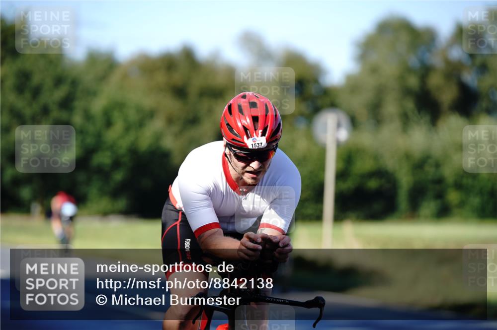 07.09.2025 - 19. Norderstedt Triathlon Michael Burmester http://msf.ph/oto/8842138 07.09.2025 15:42:28 Radfahren 1537 meine-sportfotos.de