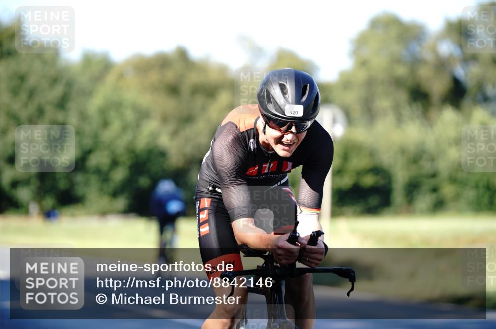 07.09.2025 - 19. Norderstedt Triathlon Michael Burmester http://msf.ph/oto/8842146 07.09.2025 15:42:37 Radfahren 378, 515, 520, 535, 953 meine-sportfotos.de