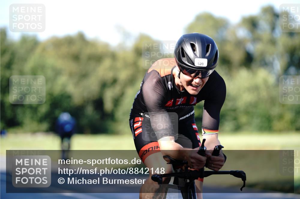 07.09.2025 - 19. Norderstedt Triathlon Michael Burmester http://msf.ph/oto/8842148 07.09.2025 15:42:37 Radfahren 378, 515, 520, 535, 953 meine-sportfotos.de