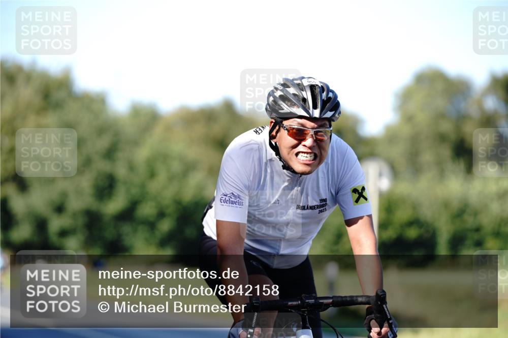 07.09.2025 - 19. Norderstedt Triathlon Michael Burmester http://msf.ph/oto/8842158 07.09.2025 15:42:42 Radfahren 378, 535, 955 meine-sportfotos.de
