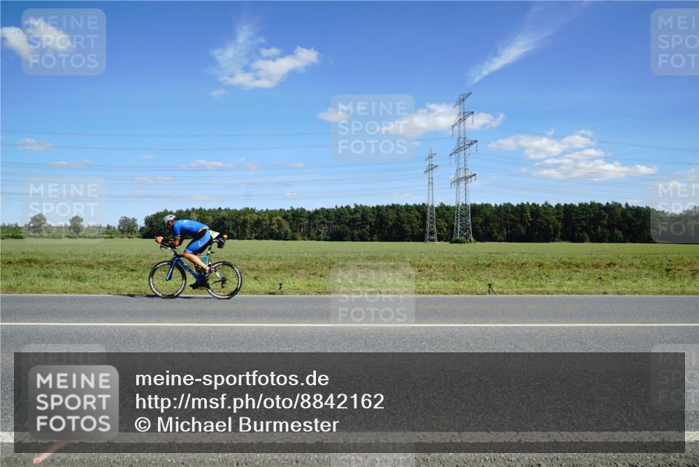 07.09.2025 - 19. Norderstedt Triathlon Michael Burmester http://msf.ph/oto/8842162 07.09.2025 14:35:26 Radfahren  meine-sportfotos.de