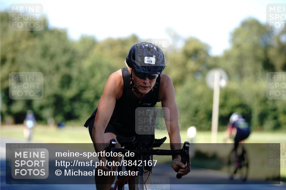 07.09.2025 - 19. Norderstedt Triathlon Michael Burmester http://msf.ph/oto/8842167 07.09.2025 15:42:51 Radfahren 415, 429, 925, 1534 meine-sportfotos.de