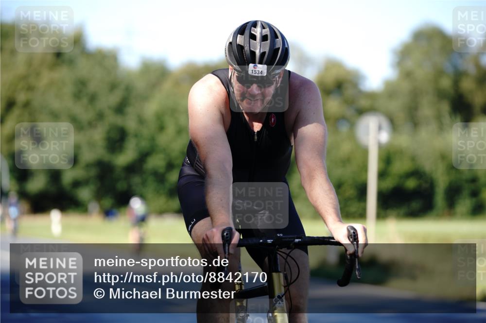 07.09.2025 - 19. Norderstedt Triathlon Michael Burmester http://msf.ph/oto/8842170 07.09.2025 15:42:53 Radfahren 429, 549, 1427, 1534 meine-sportfotos.de
