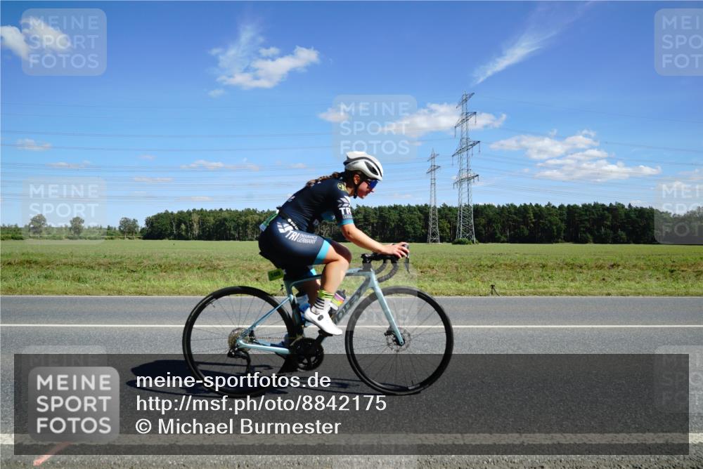 07.09.2025 - 19. Norderstedt Triathlon Michael Burmester http://msf.ph/oto/8842175 07.09.2025 14:35:29 Radfahren 1485 meine-sportfotos.de