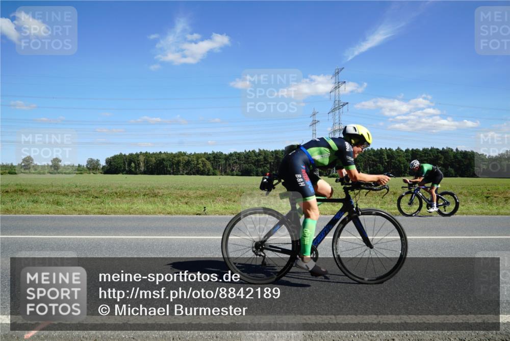07.09.2025 - 19. Norderstedt Triathlon Michael Burmester http://msf.ph/oto/8842189 07.09.2025 14:35:34 Radfahren 374, 1480 meine-sportfotos.de