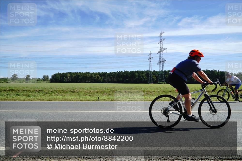 07.09.2025 - 19. Norderstedt Triathlon Michael Burmester http://msf.ph/oto/8842200 07.09.2025 12:28:42 Radfahren 217, 776 meine-sportfotos.de
