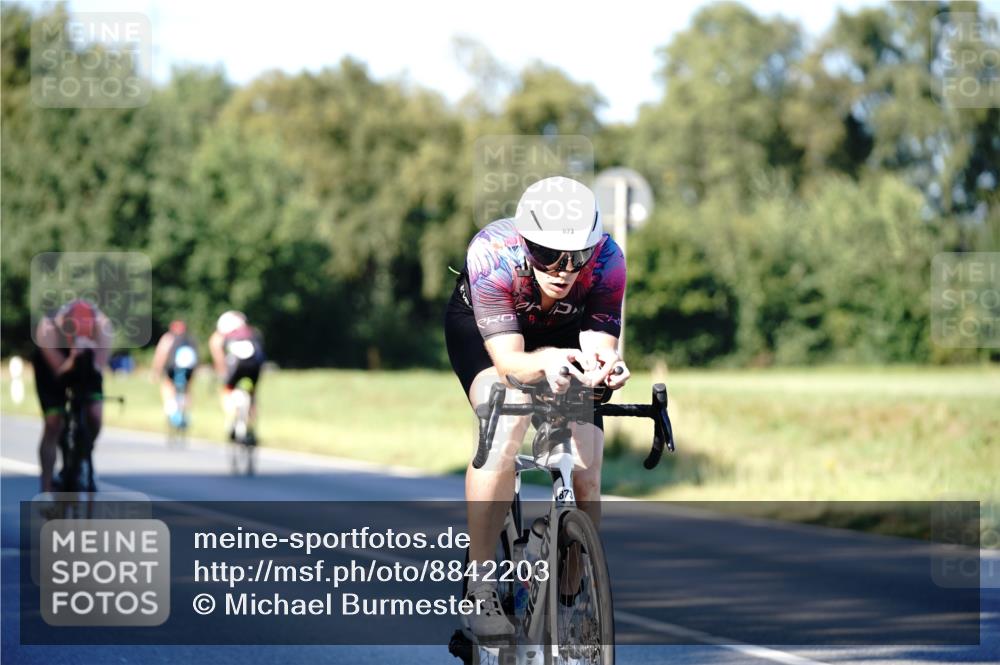 07.09.2025 - 19. Norderstedt Triathlon Michael Burmester http://msf.ph/oto/8842203 07.09.2025 15:43:16 Radfahren 534, 873, 937, 1423, 1460 meine-sportfotos.de