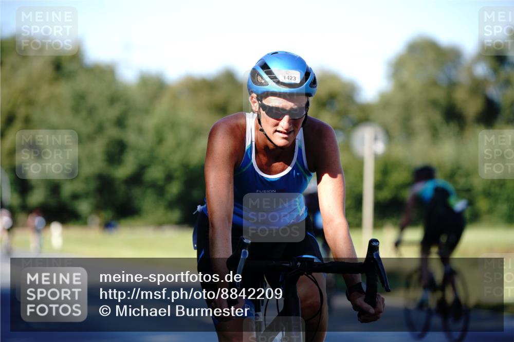 07.09.2025 - 19. Norderstedt Triathlon Michael Burmester http://msf.ph/oto/8842209 07.09.2025 15:43:19 Radfahren 534, 937, 1423 meine-sportfotos.de