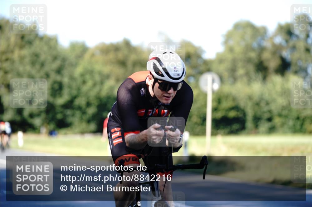 07.09.2025 - 19. Norderstedt Triathlon Michael Burmester http://msf.ph/oto/8842216 07.09.2025 15:43:26 Radfahren 505, 521, 524, 547, 949, 1410, 1437 meine-sportfotos.de