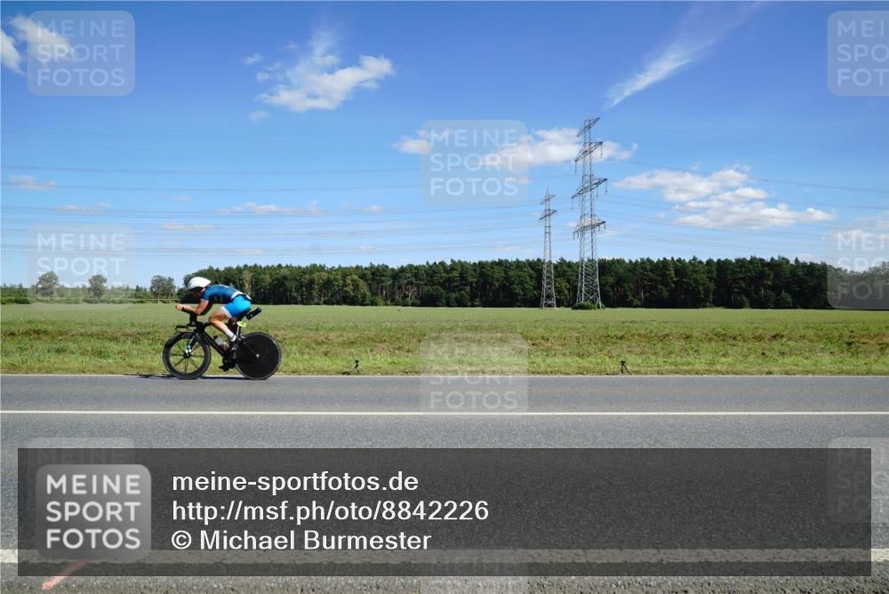 07.09.2025 - 19. Norderstedt Triathlon Michael Burmester http://msf.ph/oto/8842226 07.09.2025 14:35:46 Radfahren  meine-sportfotos.de