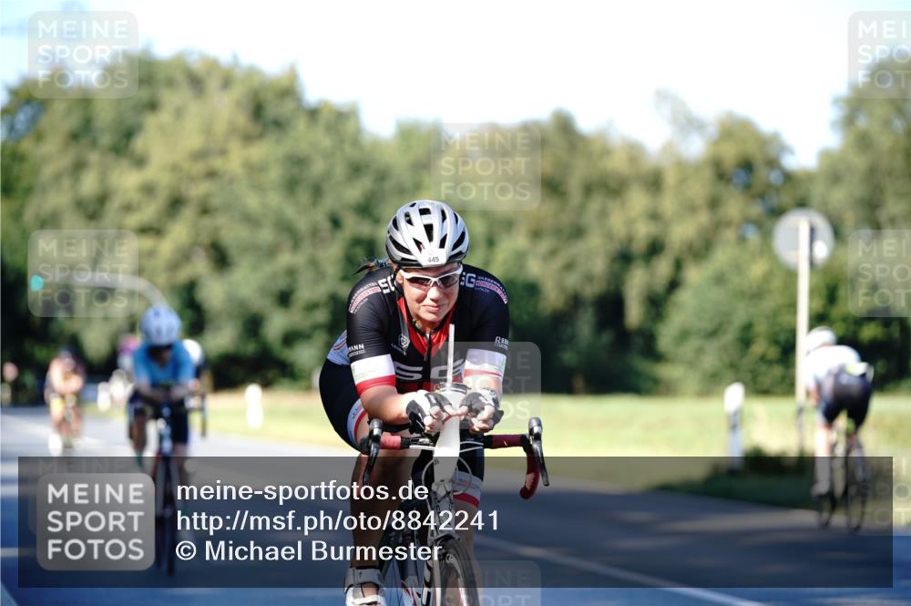 07.09.2025 - 19. Norderstedt Triathlon Michael Burmester http://msf.ph/oto/8842241 07.09.2025 15:43:40 Radfahren 407, 445, 1433, 1523 meine-sportfotos.de