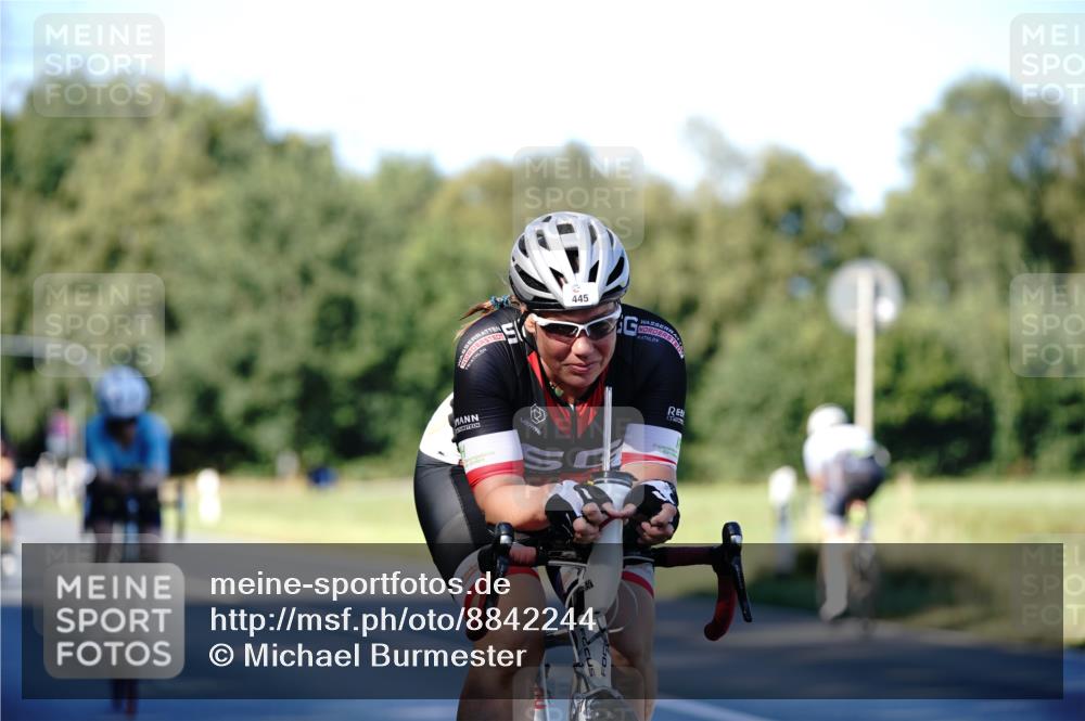 07.09.2025 - 19. Norderstedt Triathlon Michael Burmester http://msf.ph/oto/8842244 07.09.2025 15:43:40 Radfahren 407, 445, 1433, 1523 meine-sportfotos.de