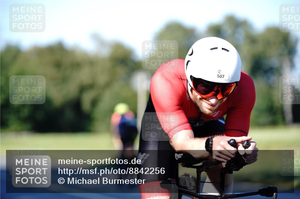 07.09.2025 - 19. Norderstedt Triathlon Michael Burmester http://msf.ph/oto/8842256 07.09.2025 15:43:55 Radfahren 507 meine-sportfotos.de