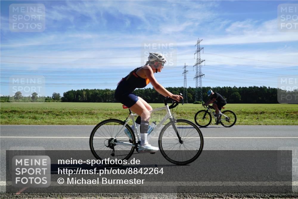 07.09.2025 - 19. Norderstedt Triathlon Michael Burmester http://msf.ph/oto/8842264 07.09.2025 12:29:18 Radfahren 161, 750, 1251 meine-sportfotos.de