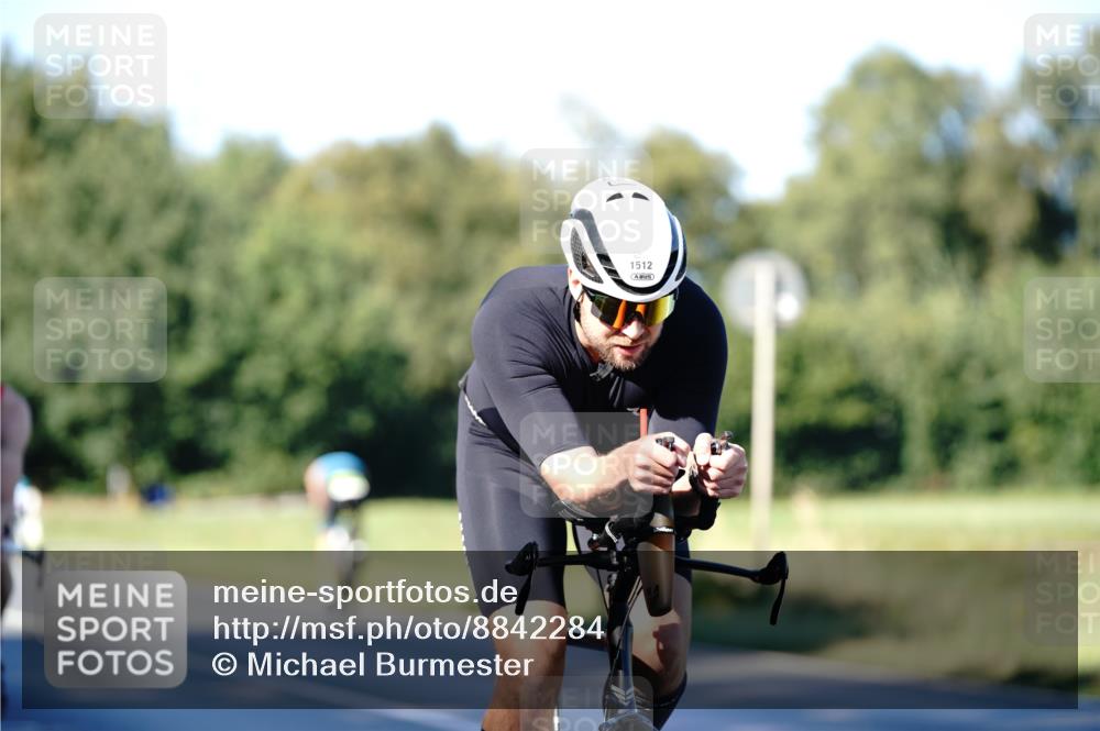 07.09.2025 - 19. Norderstedt Triathlon Michael Burmester http://msf.ph/oto/8842284 07.09.2025 15:44:30 Radfahren 492, 945, 1512 meine-sportfotos.de