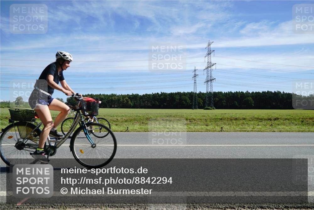07.09.2025 - 19. Norderstedt Triathlon Michael Burmester http://msf.ph/oto/8842294 07.09.2025 12:29:29 Radfahren 1260 meine-sportfotos.de