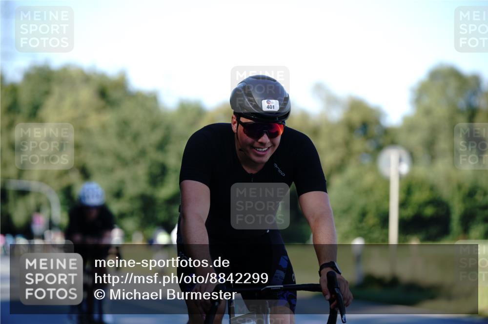 07.09.2025 - 19. Norderstedt Triathlon Michael Burmester http://msf.ph/oto/8842299 07.09.2025 15:44:38 Radfahren 401, 1475, 1482 meine-sportfotos.de