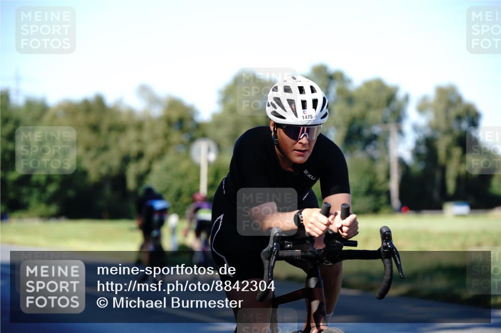 07.09.2025 - 19. Norderstedt Triathlon Michael Burmester http://msf.ph/oto/8842304 07.09.2025 15:44:39 Radfahren 401, 1475 meine-sportfotos.de