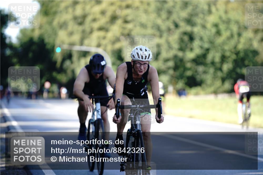 07.09.2025 - 19. Norderstedt Triathlon Michael Burmester http://msf.ph/oto/8842326 07.09.2025 15:46:26 Radfahren 875, 912, 1407, 1533 meine-sportfotos.de