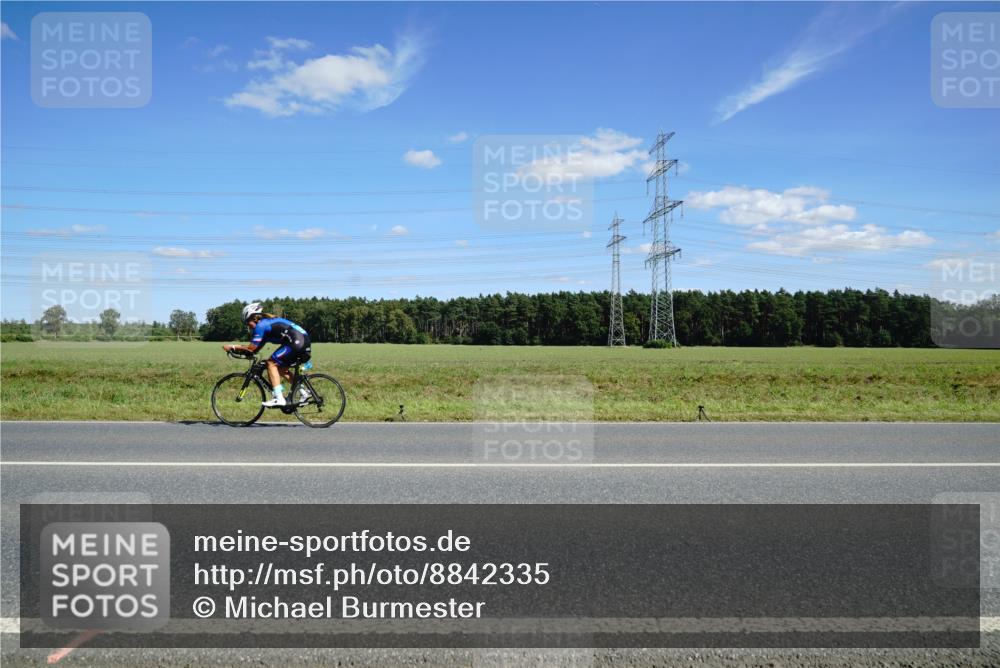 07.09.2025 - 19. Norderstedt Triathlon Michael Burmester http://msf.ph/oto/8842335 07.09.2025 14:36:48 Radfahren 1019, 1510 meine-sportfotos.de