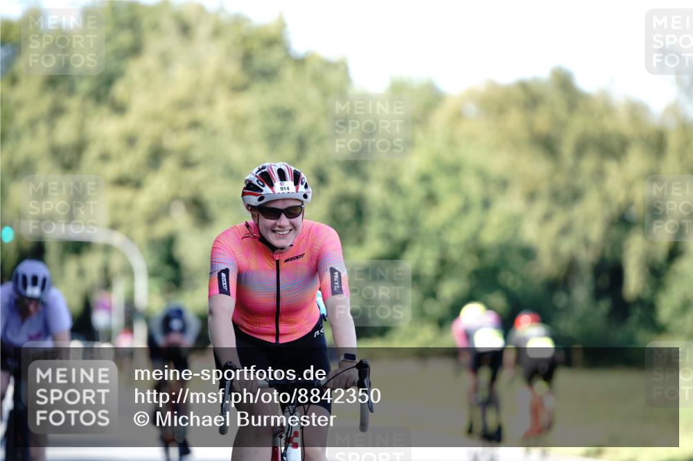 07.09.2025 - 19. Norderstedt Triathlon Michael Burmester http://msf.ph/oto/8842350 07.09.2025 15:46:52 Radfahren 453, 483, 488, 514, 914, 944 meine-sportfotos.de