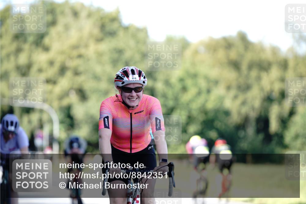 07.09.2025 - 19. Norderstedt Triathlon Michael Burmester http://msf.ph/oto/8842351 07.09.2025 15:46:52 Radfahren 453, 483, 488, 514, 914, 944 meine-sportfotos.de