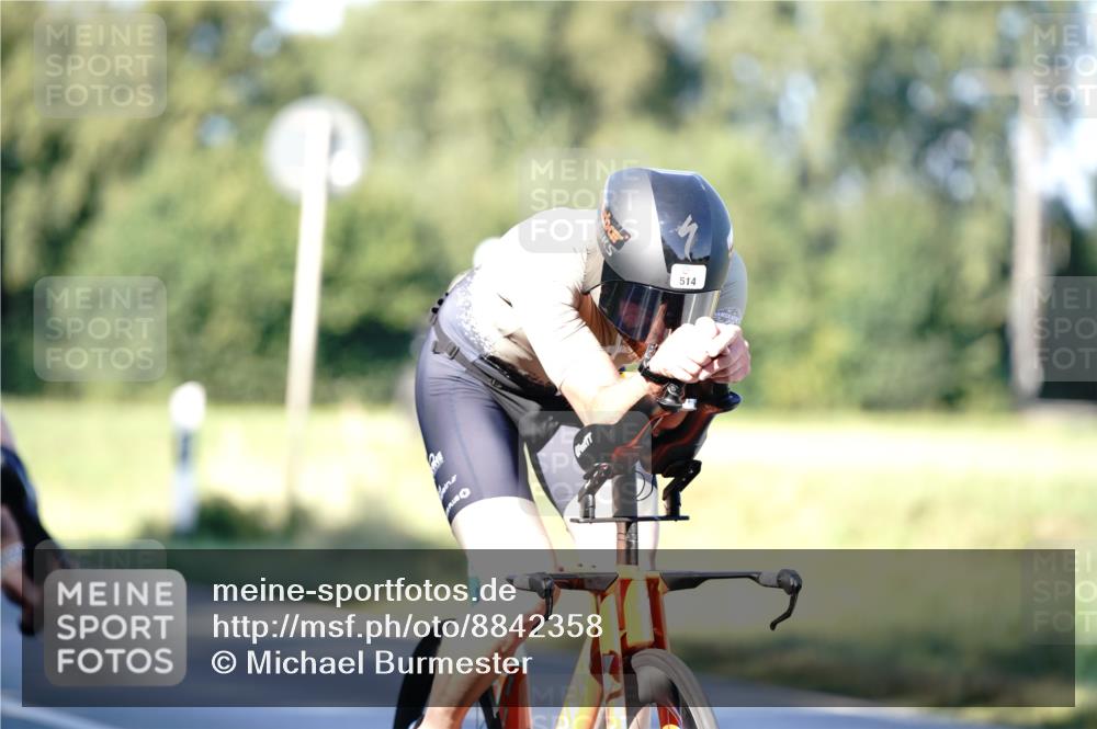 07.09.2025 - 19. Norderstedt Triathlon Michael Burmester http://msf.ph/oto/8842358 07.09.2025 15:46:54 Radfahren 453, 514, 914, 944, 1529 meine-sportfotos.de