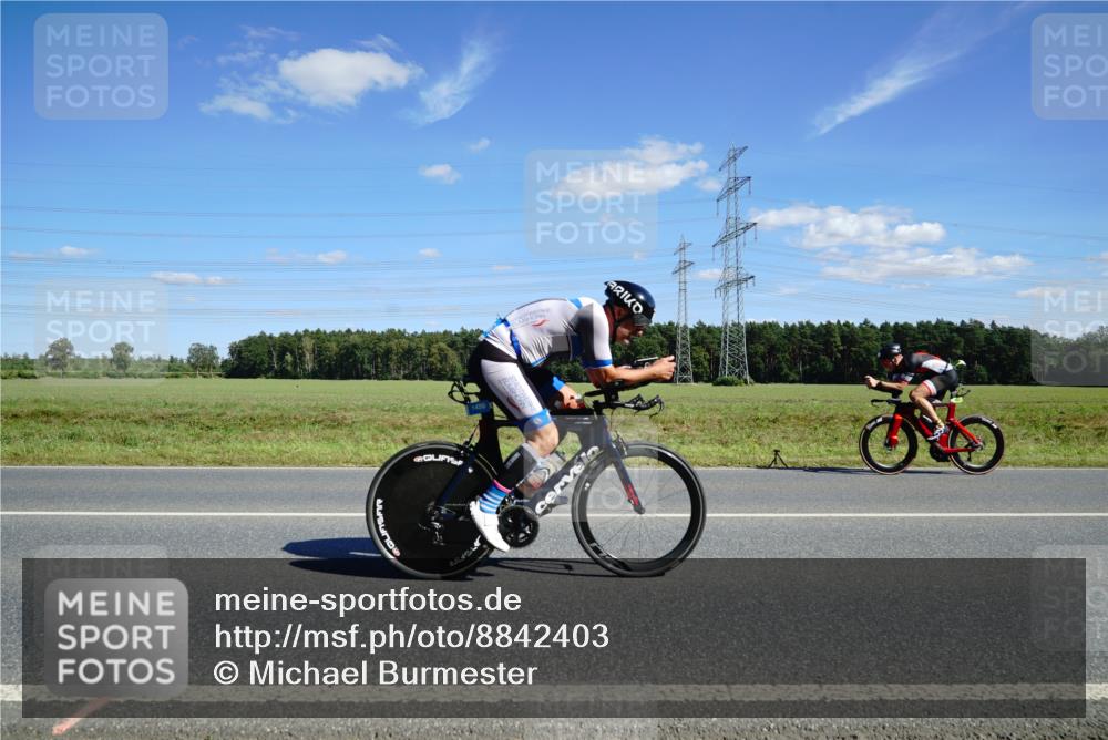 07.09.2025 - 19. Norderstedt Triathlon Michael Burmester http://msf.ph/oto/8842403 07.09.2025 14:37:19 Radfahren 363, 1456, 1471, 1489 meine-sportfotos.de