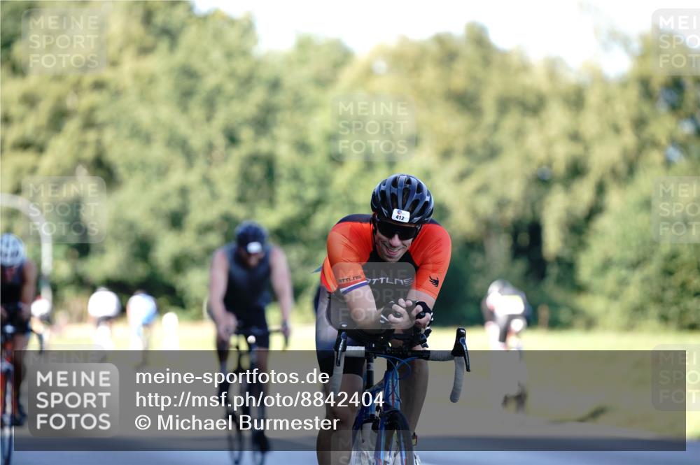 07.09.2025 - 19. Norderstedt Triathlon Michael Burmester http://msf.ph/oto/8842404 07.09.2025 15:47:39 Radfahren 412, 1415, 1419, 1544 meine-sportfotos.de