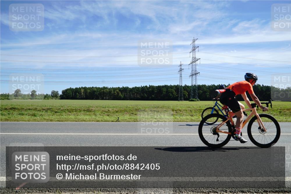 07.09.2025 - 19. Norderstedt Triathlon Michael Burmester http://msf.ph/oto/8842405 07.09.2025 12:30:23 Radfahren 293, 742, 1307, 1337, 1391 meine-sportfotos.de