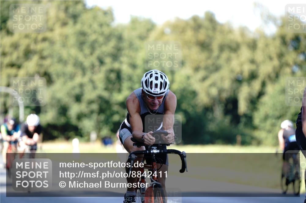 07.09.2025 - 19. Norderstedt Triathlon Michael Burmester http://msf.ph/oto/8842411 07.09.2025 15:47:41 Radfahren 412, 927, 1415, 1419, 1544 meine-sportfotos.de