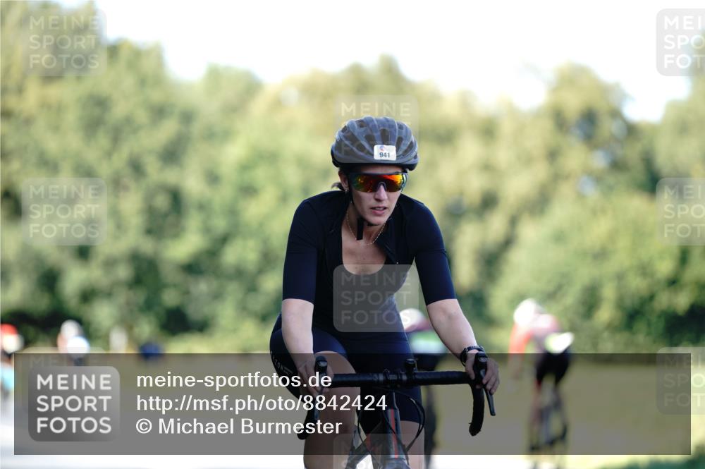 07.09.2025 - 19. Norderstedt Triathlon Michael Burmester http://msf.ph/oto/8842424 07.09.2025 15:47:44 Radfahren 532, 927, 941, 1415, 1419, 1544 meine-sportfotos.de