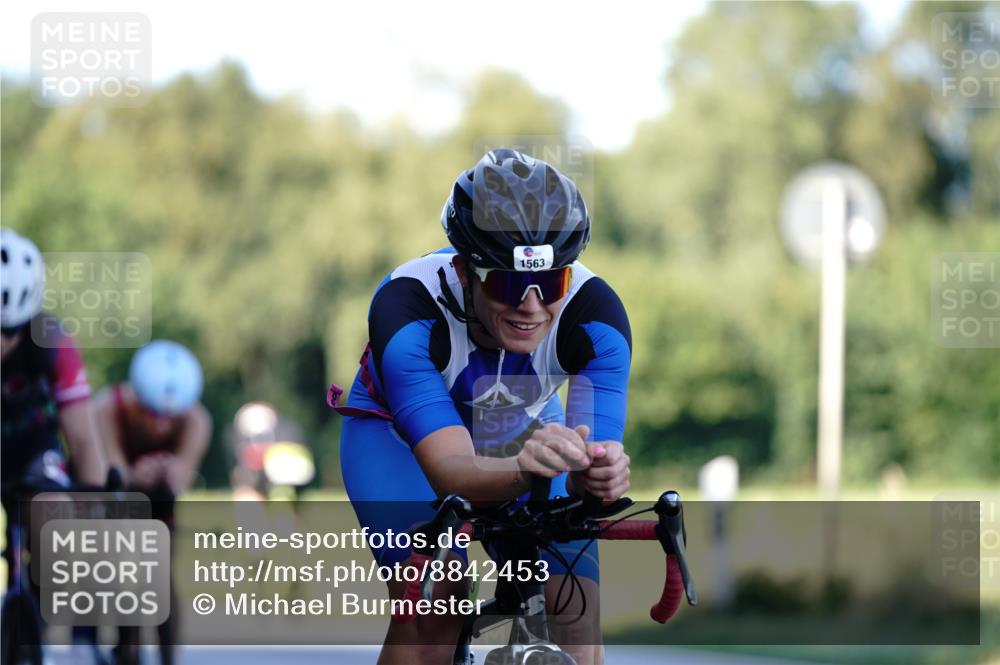 07.09.2025 - 19. Norderstedt Triathlon Michael Burmester http://msf.ph/oto/8842453 07.09.2025 15:48:08 Radfahren 381, 406, 425, 1051, 1065, 1073, 1531, 1532, 1563 meine-sportfotos.de