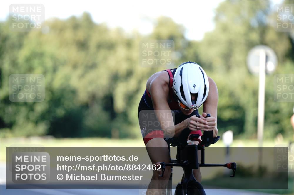 07.09.2025 - 19. Norderstedt Triathlon Michael Burmester http://msf.ph/oto/8842462 07.09.2025 15:48:20 Radfahren 1064 meine-sportfotos.de