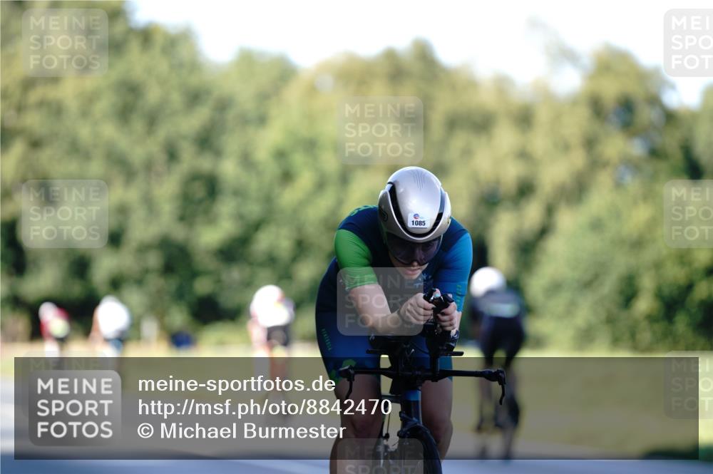 07.09.2025 - 19. Norderstedt Triathlon Michael Burmester http://msf.ph/oto/8842470 07.09.2025 15:48:32 Radfahren 1085 meine-sportfotos.de