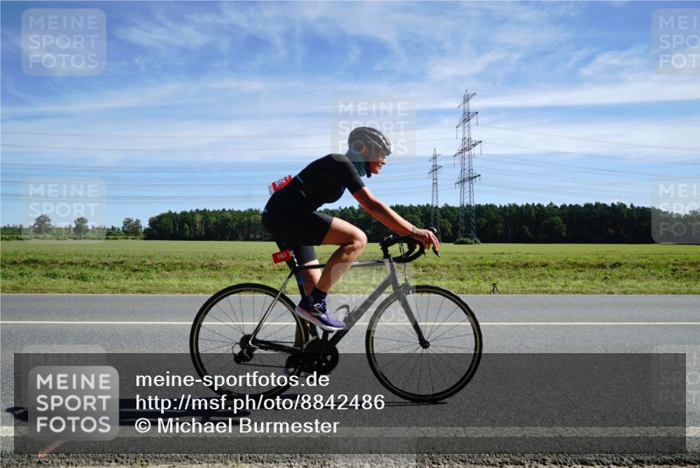 07.09.2025 - 19. Norderstedt Triathlon Michael Burmester http://msf.ph/oto/8842486 07.09.2025 12:31:09 Radfahren 183, 305, 1374 meine-sportfotos.de