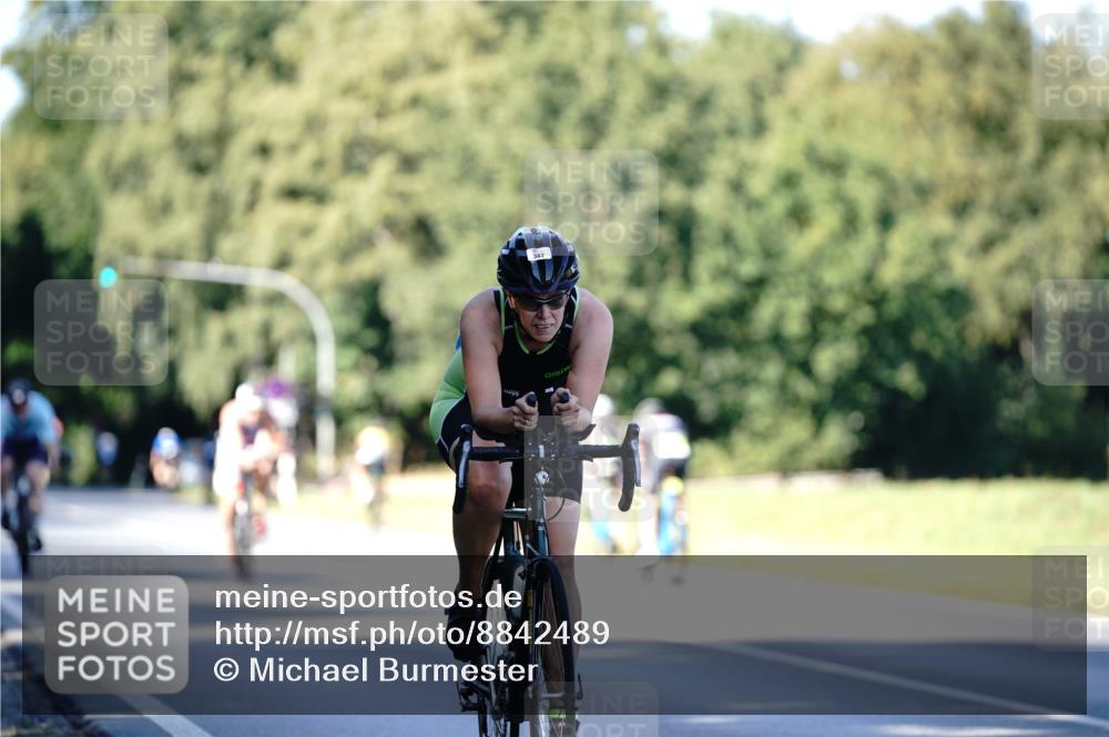 07.09.2025 - 19. Norderstedt Triathlon Michael Burmester http://msf.ph/oto/8842489 07.09.2025 15:48:52 Radfahren 384, 387, 516, 522, 1405 meine-sportfotos.de