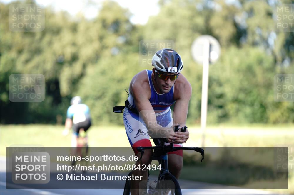 07.09.2025 - 19. Norderstedt Triathlon Michael Burmester http://msf.ph/oto/8842494 07.09.2025 15:48:55 Radfahren 387, 405, 522, 1593 meine-sportfotos.de