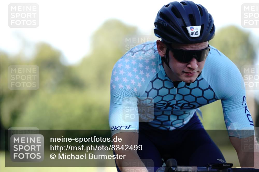 07.09.2025 - 19. Norderstedt Triathlon Michael Burmester http://msf.ph/oto/8842499 07.09.2025 15:48:57 Radfahren 405, 1593 meine-sportfotos.de