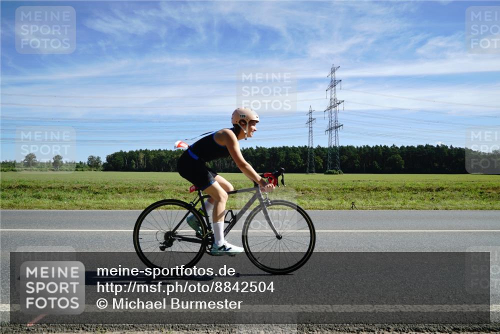 07.09.2025 - 19. Norderstedt Triathlon Michael Burmester http://msf.ph/oto/8842504 07.09.2025 12:31:16 Radfahren 175, 1369 meine-sportfotos.de